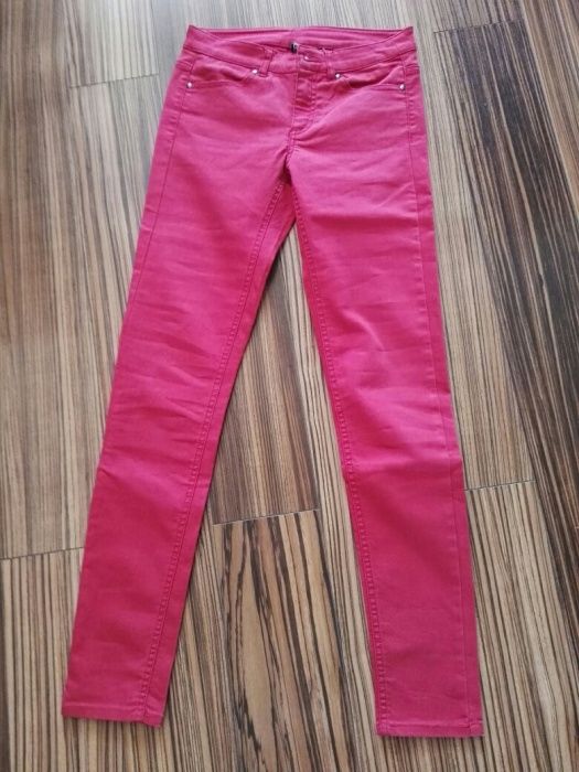 Spodnie H&M czerwone r. 34