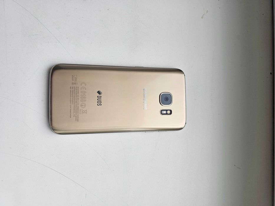 телефон samsung galaxy S7 модель -G930FDSM на две симкарты