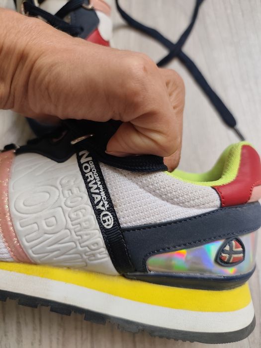 Sneakersy Geographical Norway