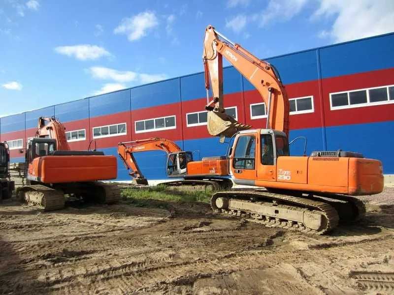 Оренда екскаватору Hitachi 230 Котловани, траншеї, демонтаж, планування.