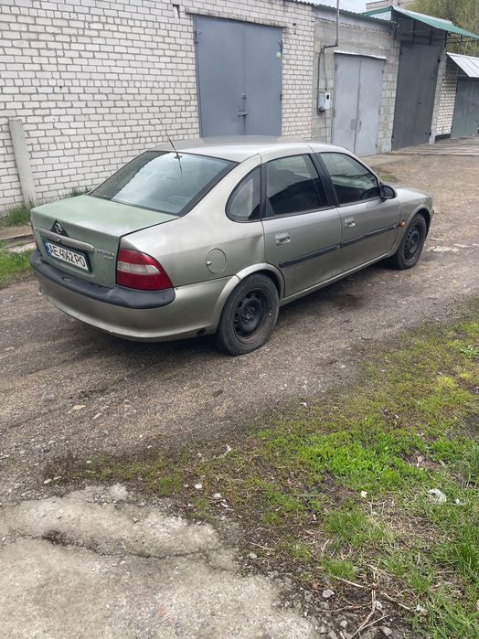 Продам Опель вектра б 1997 год