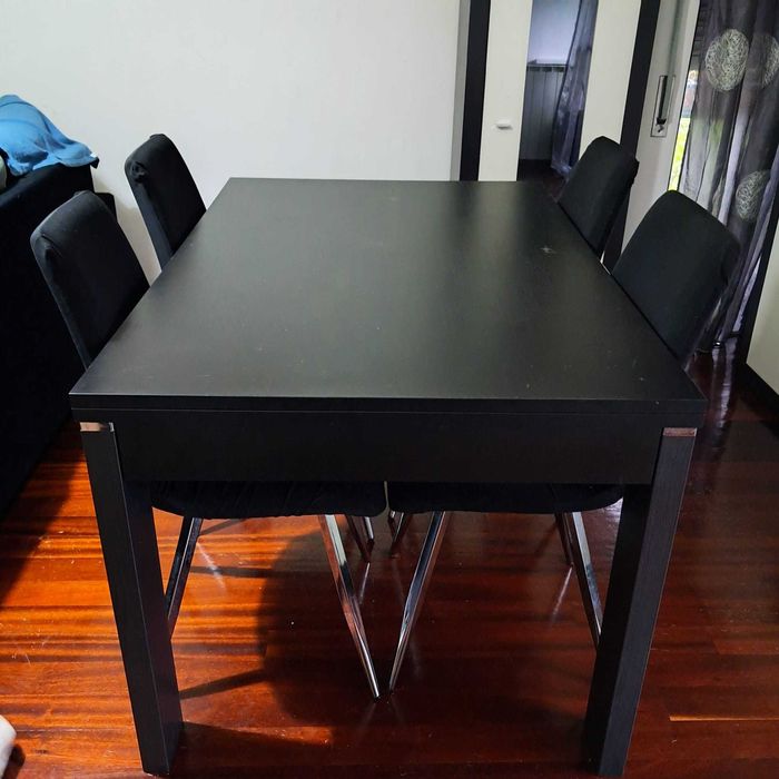 Mobília de sala de jantar completa + móvel tv