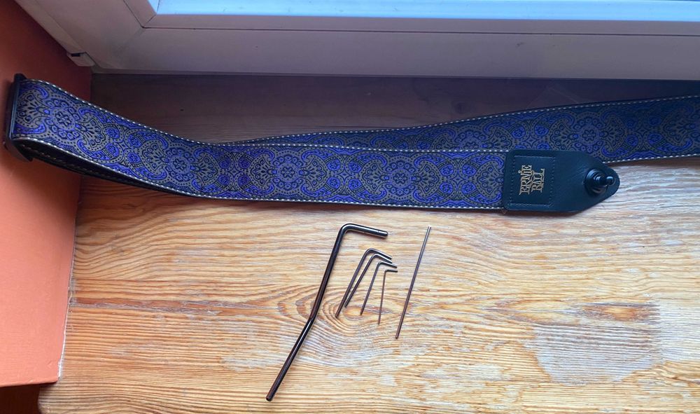 Sterling MAJ 100 (ADR) - Gitara elektryczna