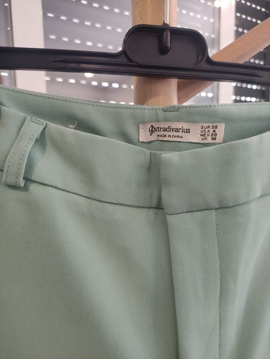 Calças Stradivarius 38