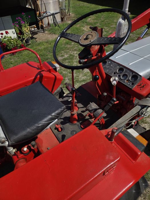 Traktor Władimirec T25, 31 koni mechanicznych
