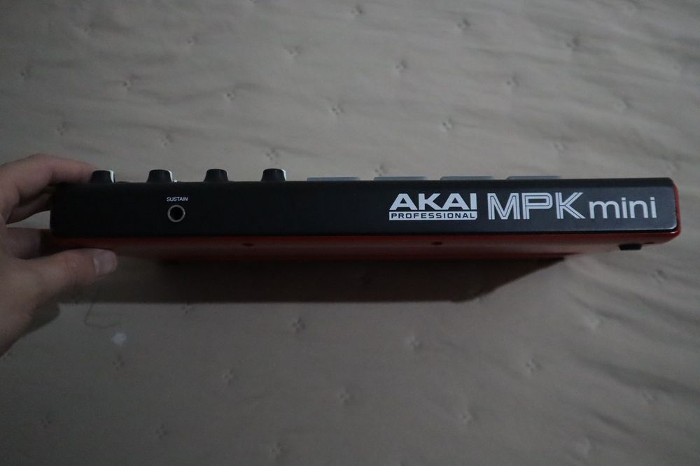 Akai Mini teclado midi