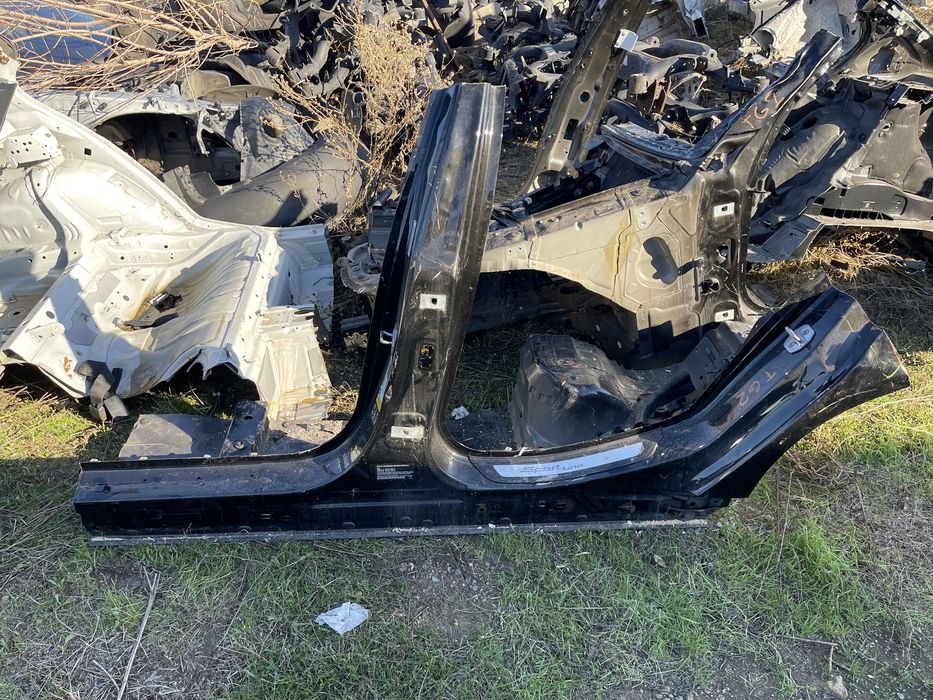 BMW G30 Четверть Крыло Порог Стойка