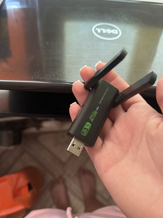Ноутбук Dell Inspiron N5110 / 15.6" / Core i3 / 8 GB RAM / Wi-Fi адаптер у подарунок