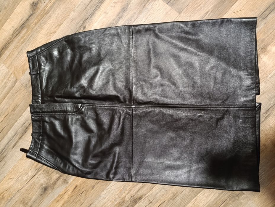 Продам шкіряну юбку шоколадного кольору