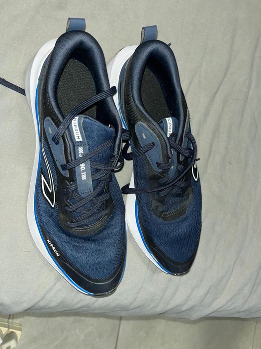 Sapatilhas Kiprun 90 – Decathlon – Azul/Preto