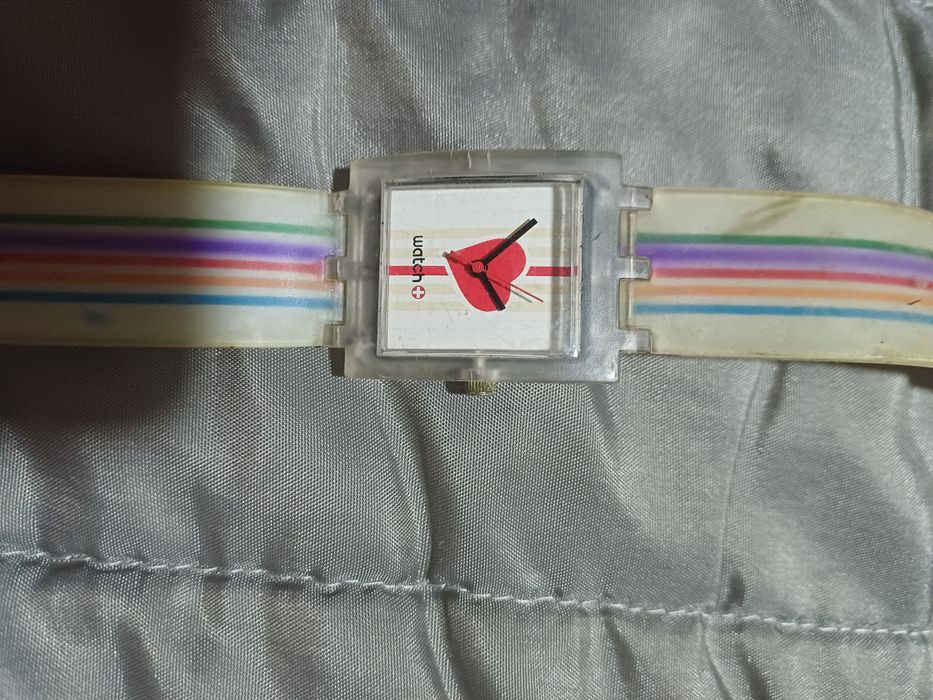 Relogio swatch em caixa nunca usado como novo