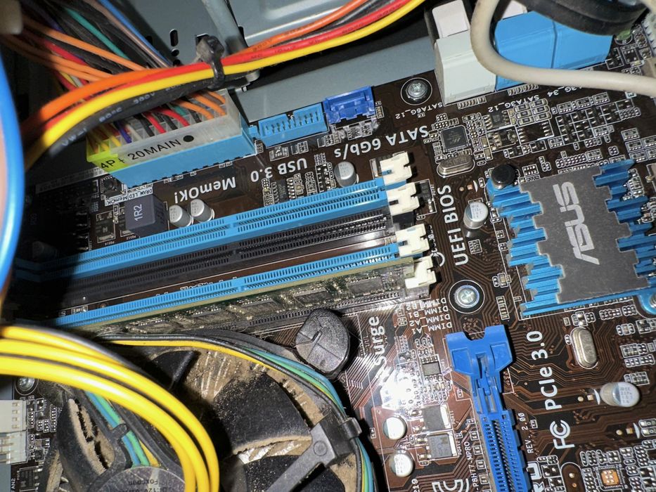 PC Desktop Intel Core i5, 8GB RAM (ASUS P8H77-M PRO)