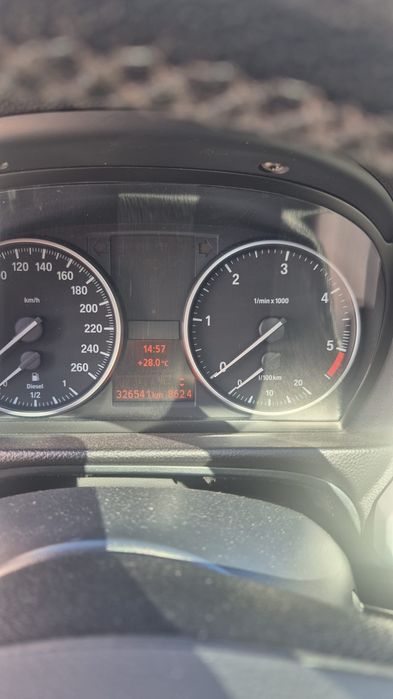 Vende-se BMW 318D