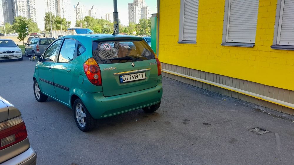 Продам компактний автомобіль Чана Бенні