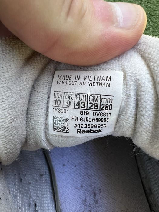 Reebok Dobry stan  Nierozklejony  Wkładka 28cm