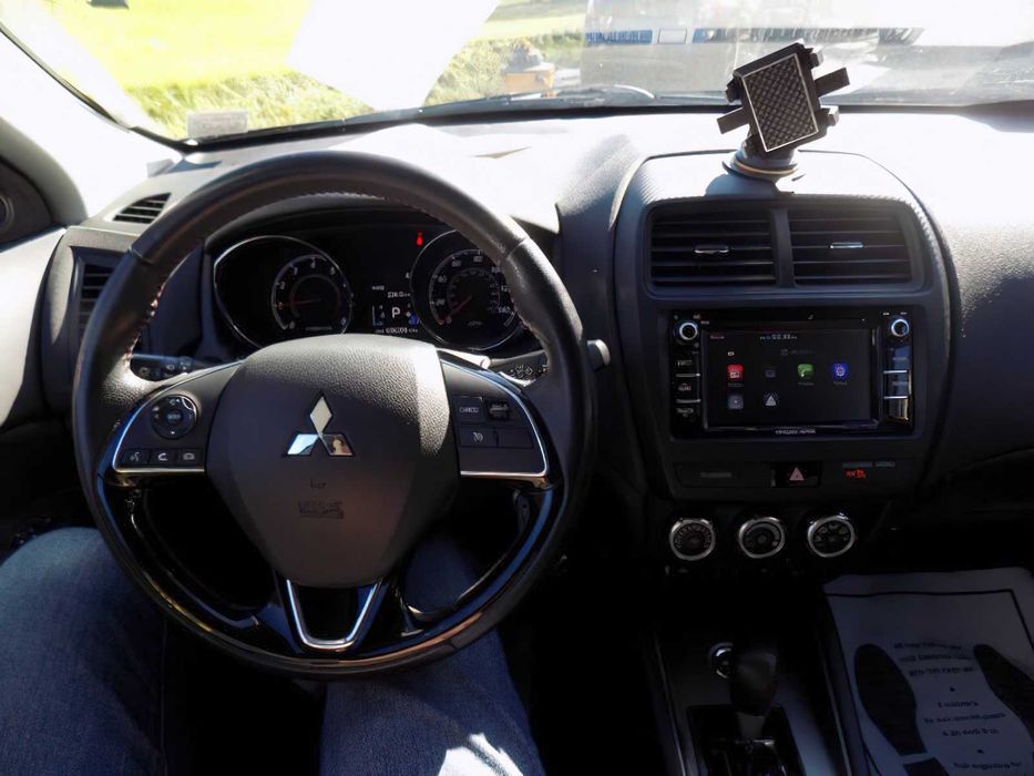Mitsubishi Outlander      2018