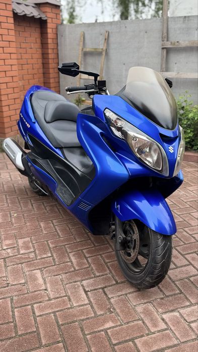 Макси - скутер Сузуки Скайвей 400 SUZUKI SKYWAVE 400