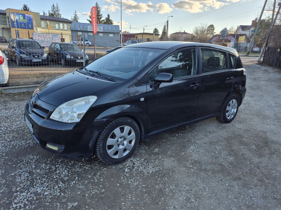 Toyota Corolla Verso 2.2 Diesel 2007 Rok