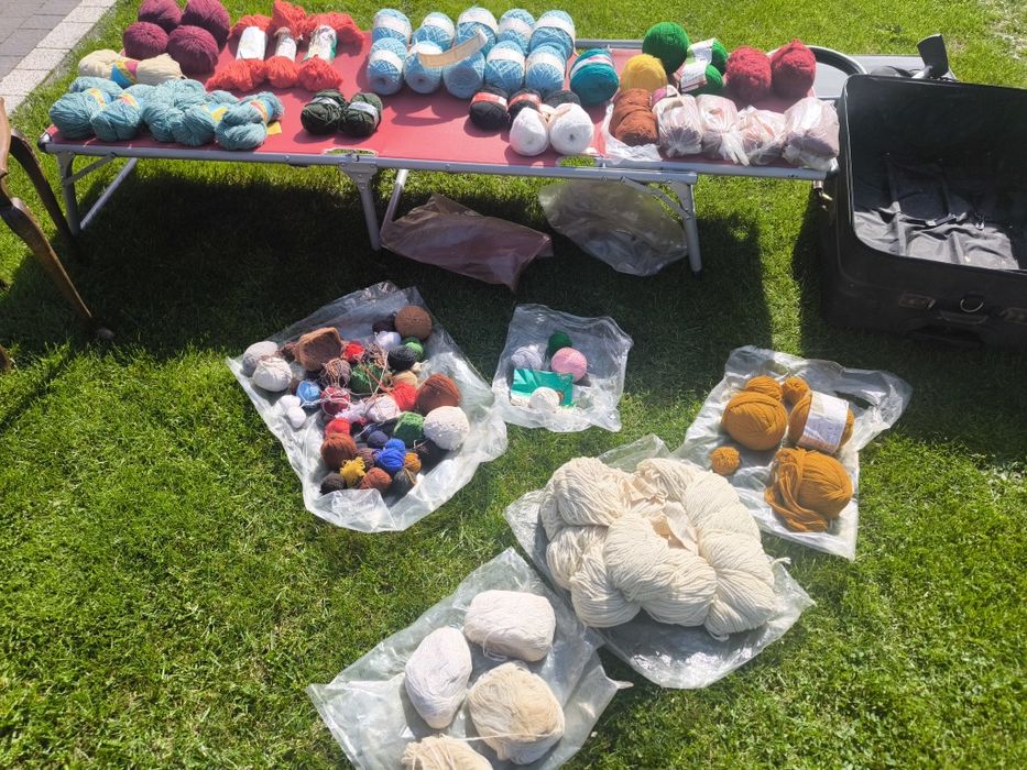 Włóczka PRL tulipan czerwona waga 418 g