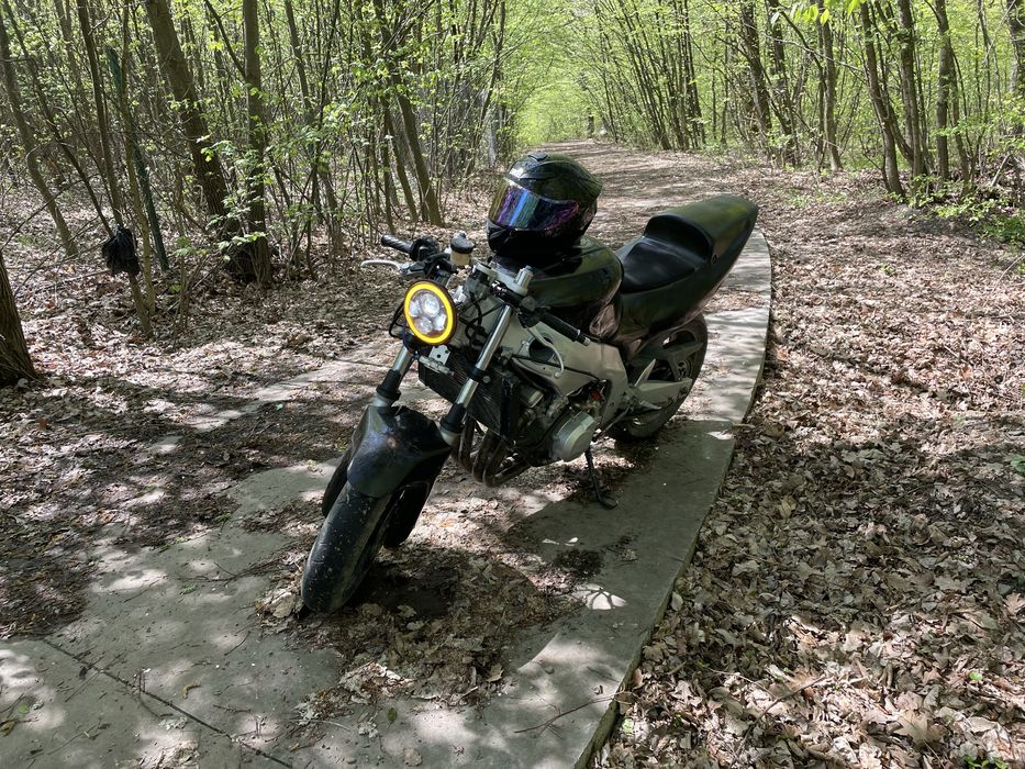 Продам Yamaha 600