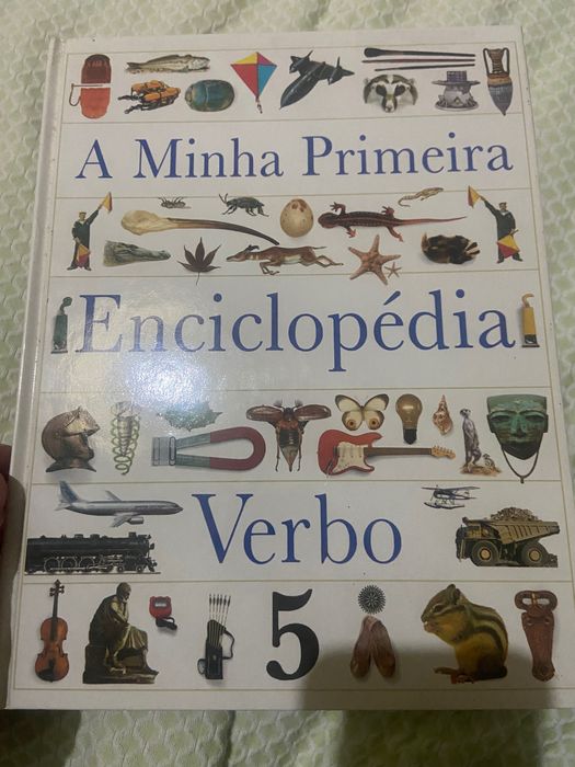 Enciclopédia verbo composta por 6 livros