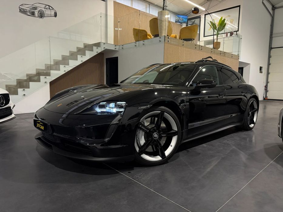 Porsche Taycan Sport Turismo Black Edition