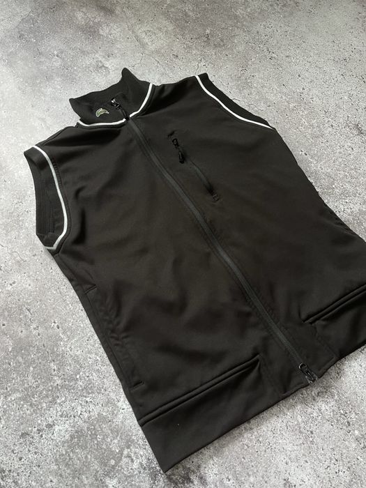 Безрукавка Lacoste / Спортивна жилетка Лакоста / S розмір
