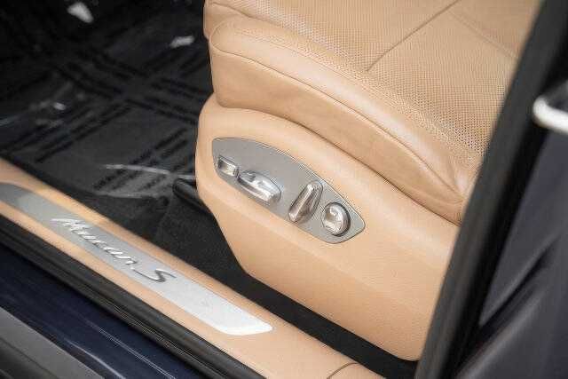 2022 Porsche Macan S