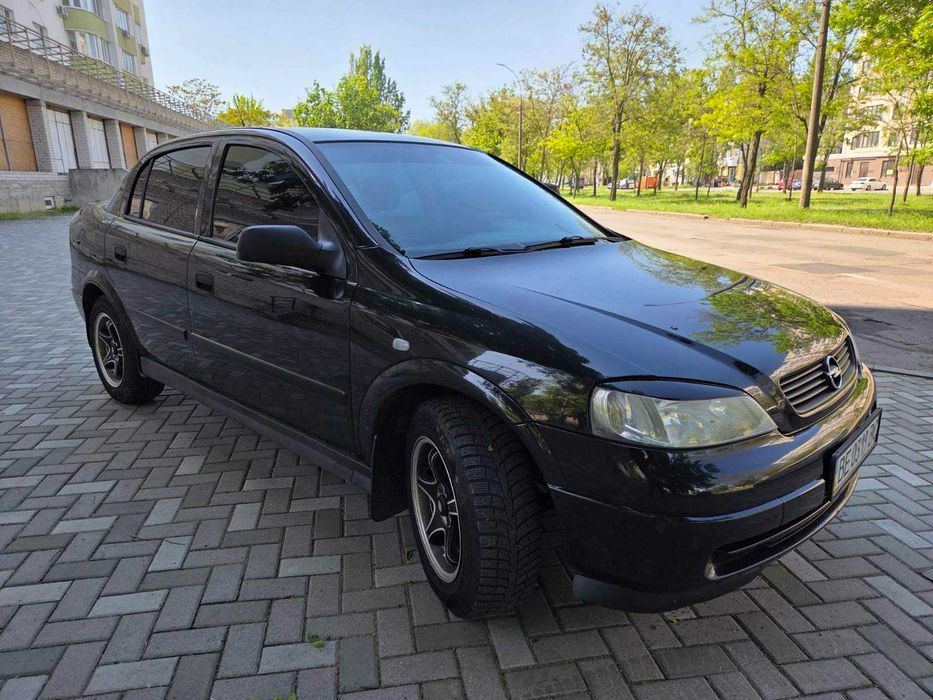 Продам Opel Astra 2006р. Один власник з автосалону, рідний пробіг!