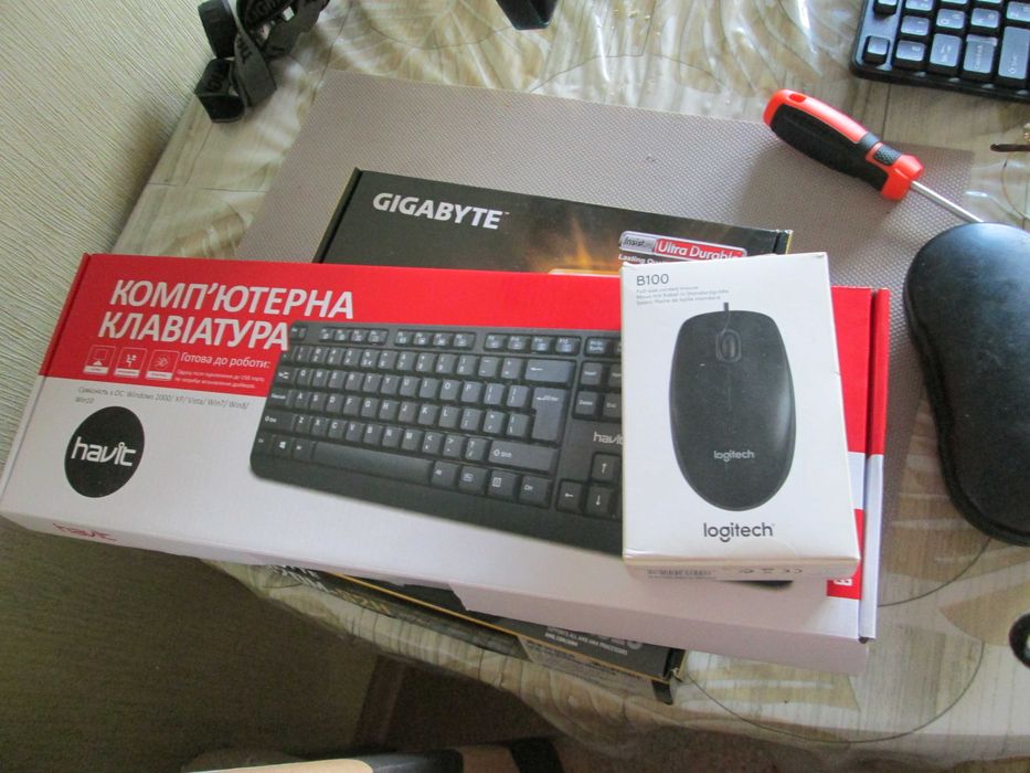 Компьютер Athlon200GE/8gb/120gb с монитором 22",  самовывоз.