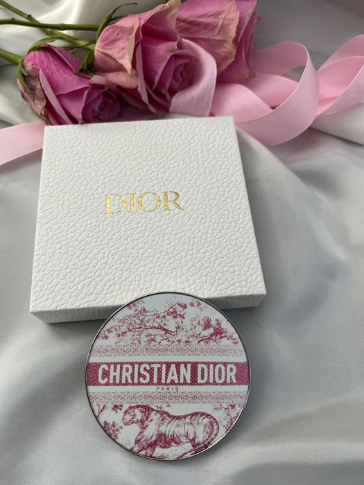 Дзеркало для макіяжу dior