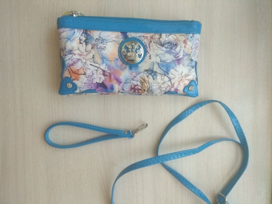 Маленькая сумочка кроссбоди. Клатч с двумя съёмными ремешками