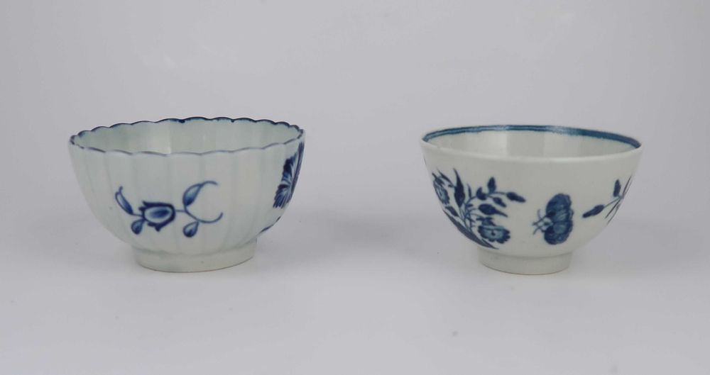 Par de taças em porcelana de Worcester Séc. XVIII