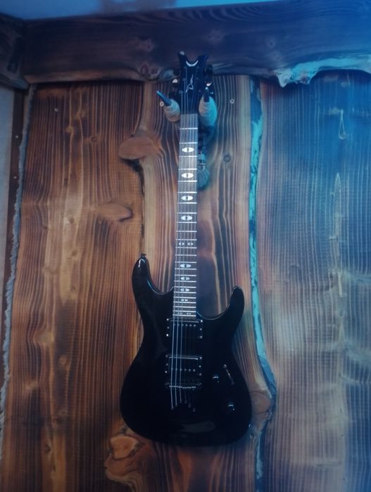 Gitara elektryczna Dean Vendetta 3.0
