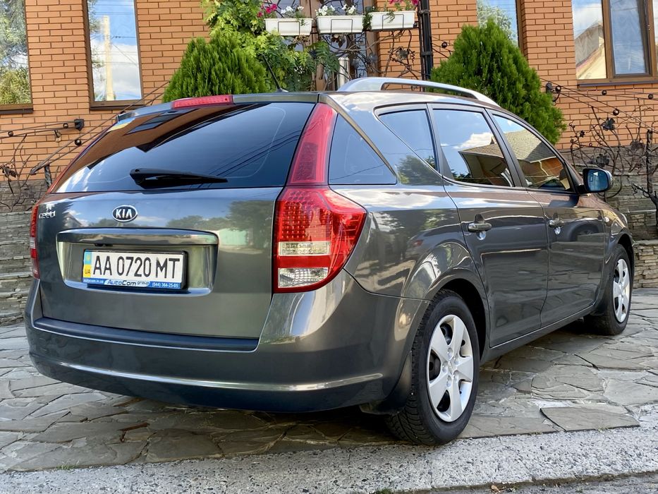 KIA Ceed sw 2012 газ