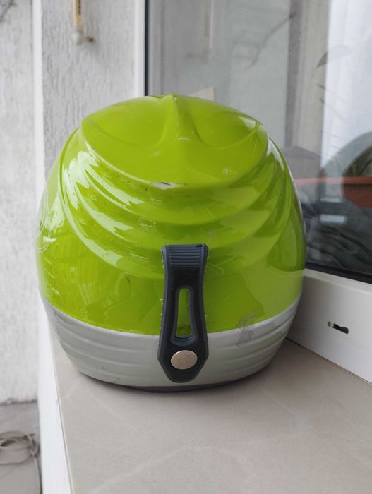 Продам  дитячий лижний шолом"Besafe"