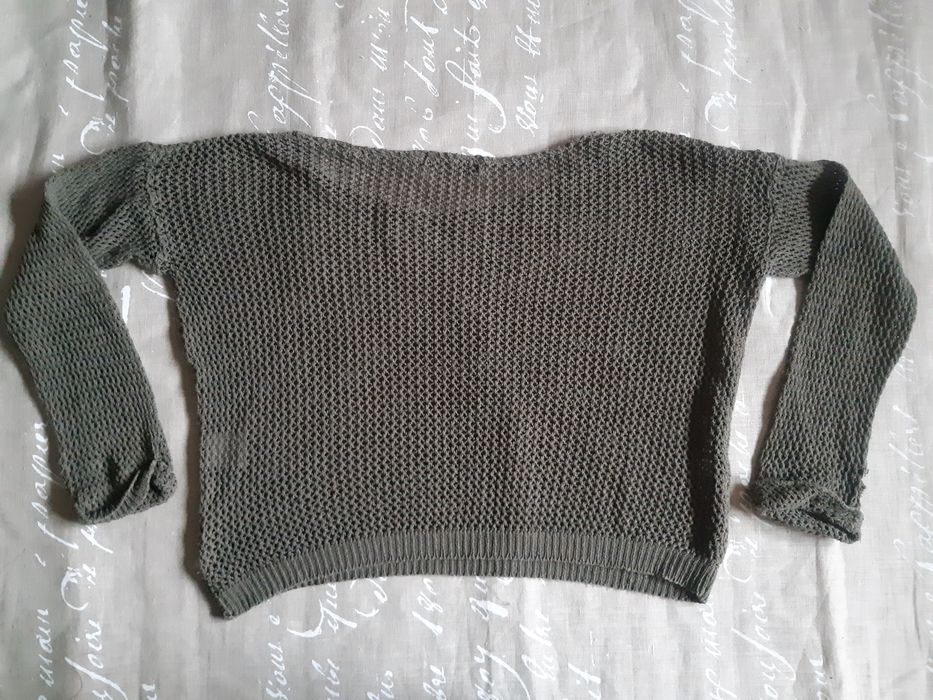 Ażurowy zielony khaki sweter 40 L oversize vintage alternative