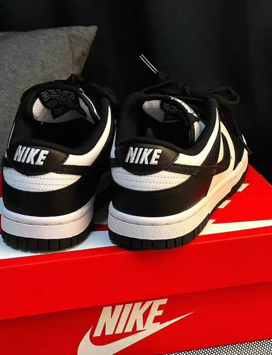 Nike Dunk Low Czarny R.42