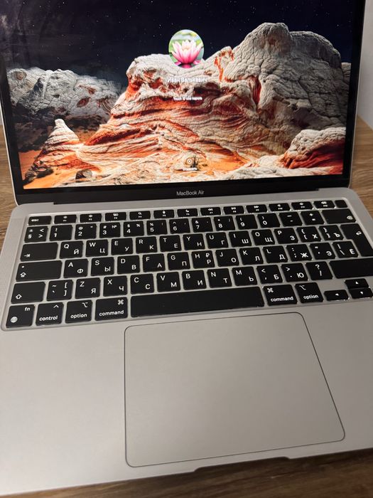 Macbook air m1 2020