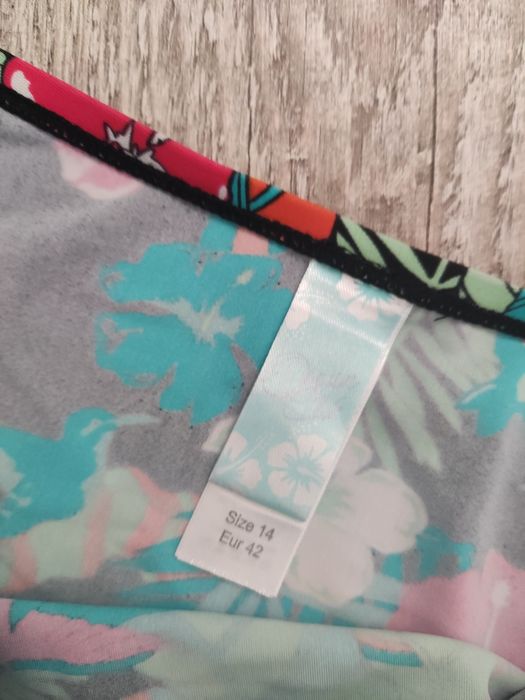 Kolorowe figi damskie 42 XL do stroju kąpielowego