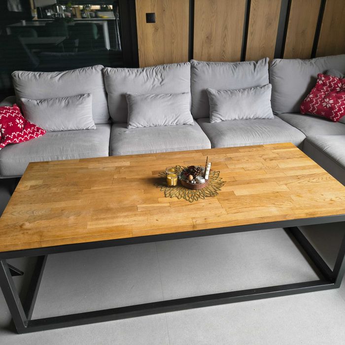 Dębowy stolik kawowy