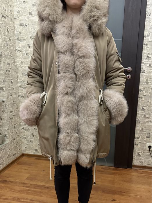 Парка женская с натуральным мехом песца