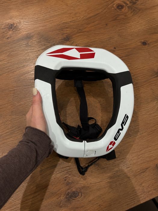 Stabilizator karku i szyi