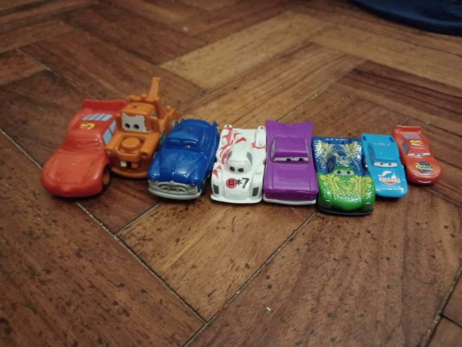 Lote de 13 Carros Faísca McQueen (Disney Cars) -  Usados