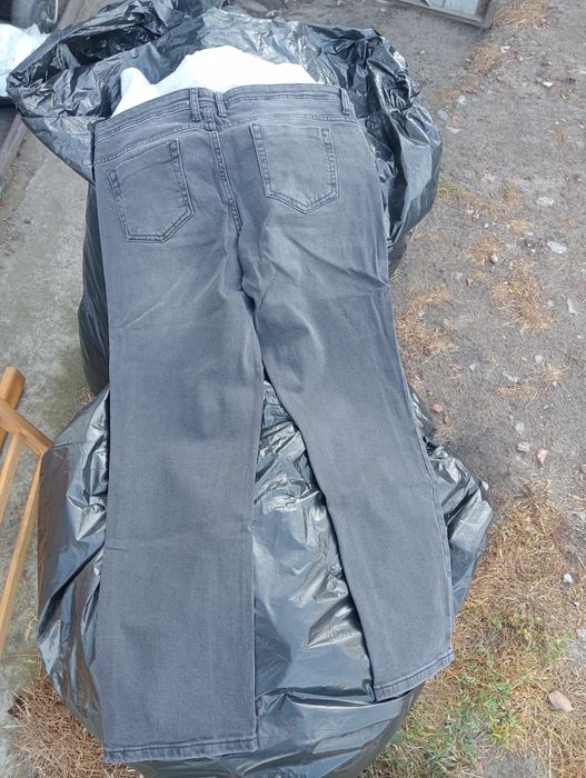 Nowe spodnie ciążowe