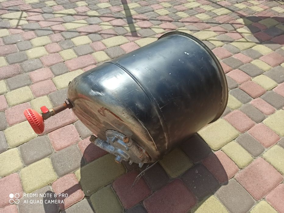 Продається ємкість для літнього душу
