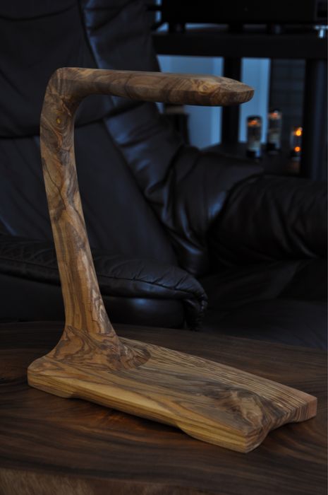 Stojak na słuchawki - drewniany