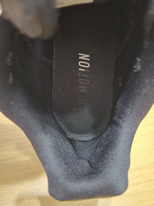 Жіночі кросівки Adidas Light motion  40,5 25cm