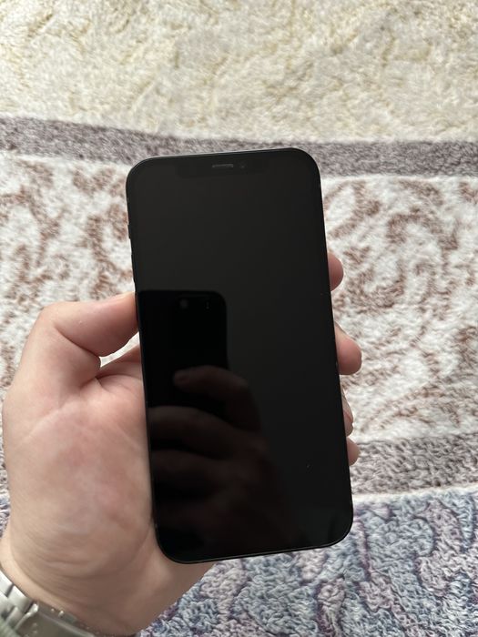 IPhone 12 black 64 Gb