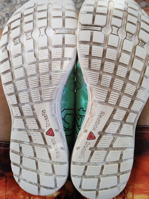 Продам кроссовки Рибок Кроссфит.